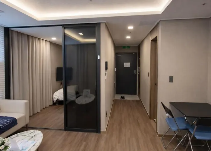 Aparthotel Haeundae Elbonz 3*